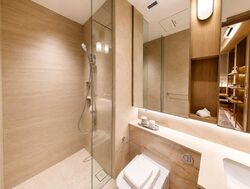 Bayshore Road (D16), Condominium #580203411